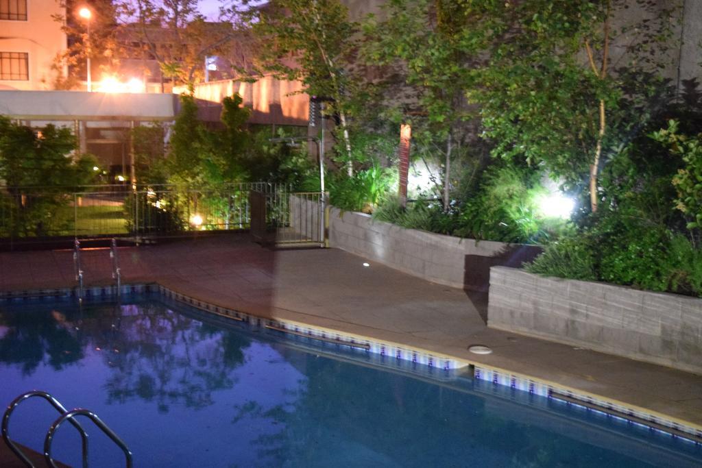 Sys Suites Lord Cochrane Santiago de Chile Bagian luar foto